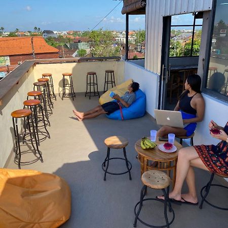 Amigos Guesthouse & Hostel Canggu  Luaran gambar