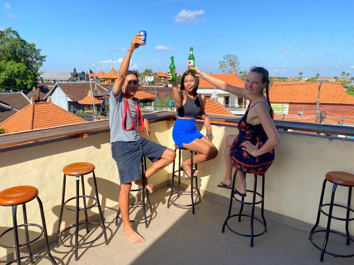 Amigos Guesthouse & Hostel Canggu  Luaran gambar