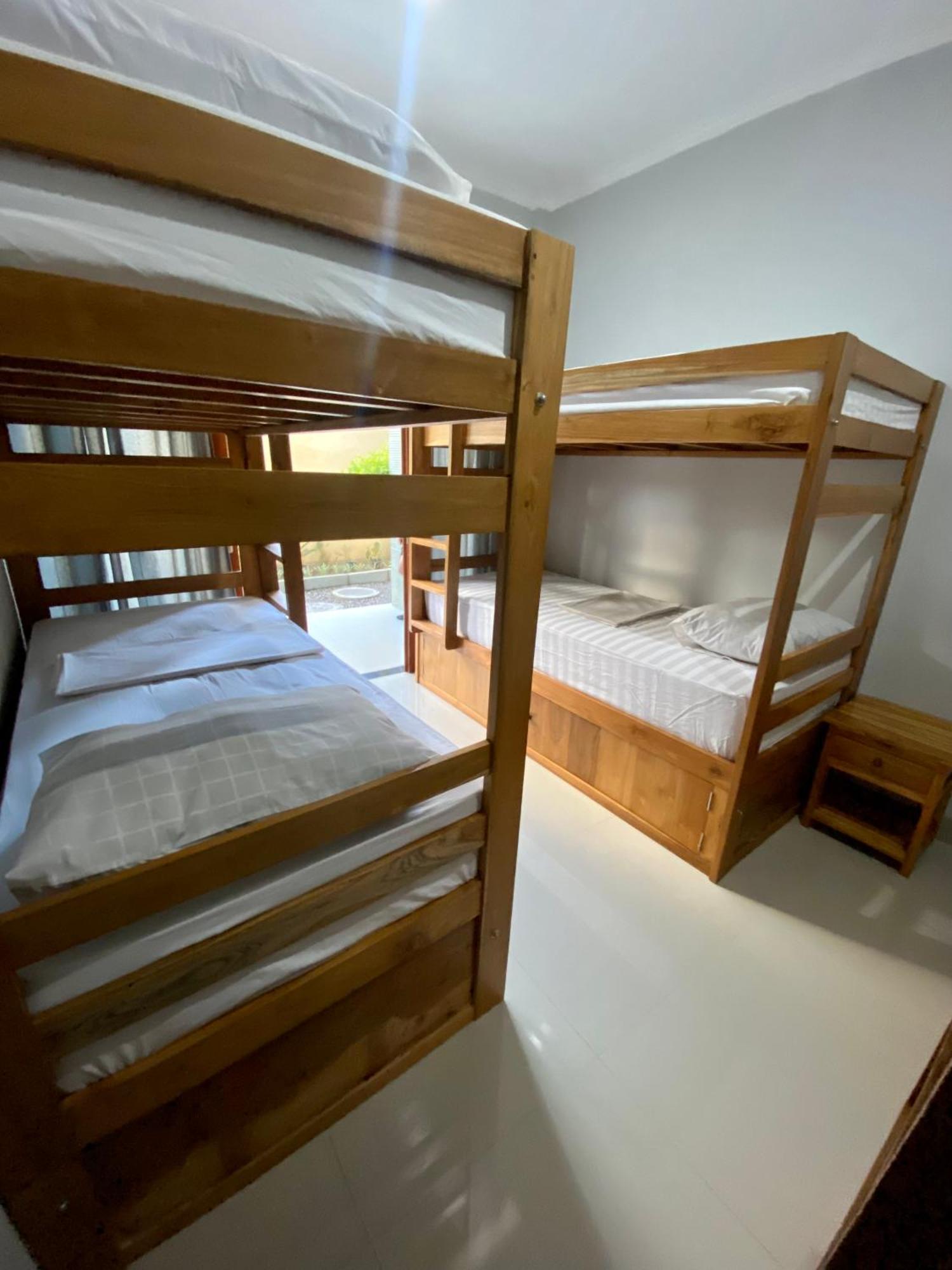 Amigos Guesthouse & Hostel Canggu  Luaran gambar
